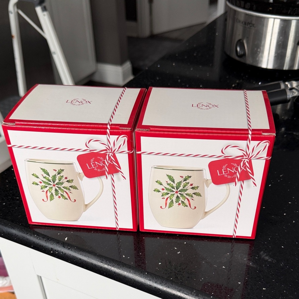 Lenox Festive Mug Gift Set - Red and Green - Lot of 2